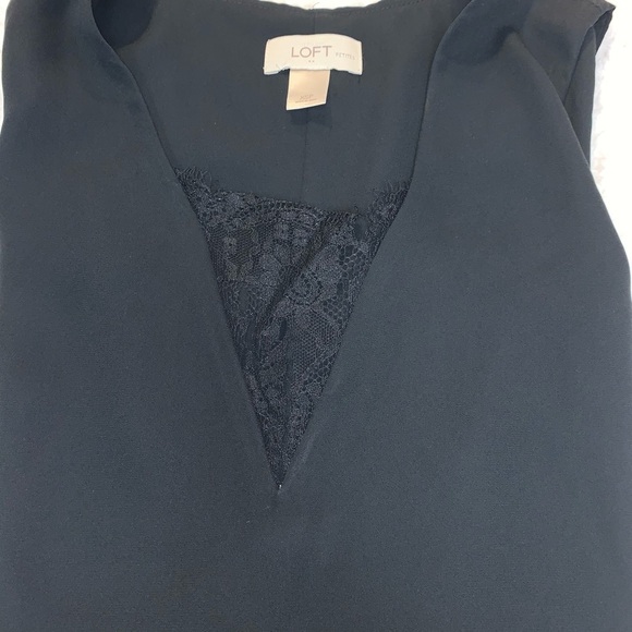 5/$35 💥Ann Taylor Loft Petite Lace  Hi-Lo Tank - Picture 8 of 8